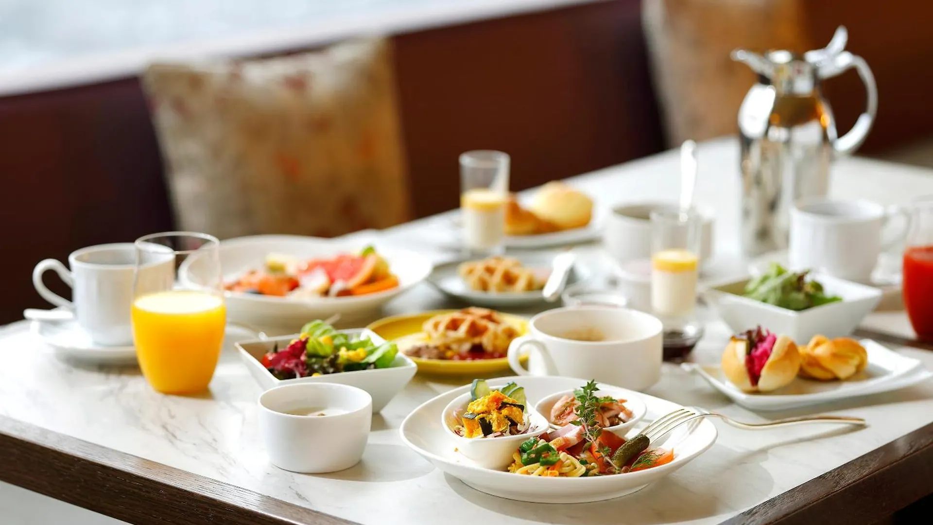 Jr Tower Hotel Nikko Sapporo 5*,  Japon